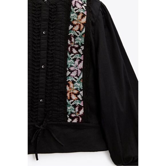 Zara black contrast embroidered pin tuck top NWT - Picture 4 of 8